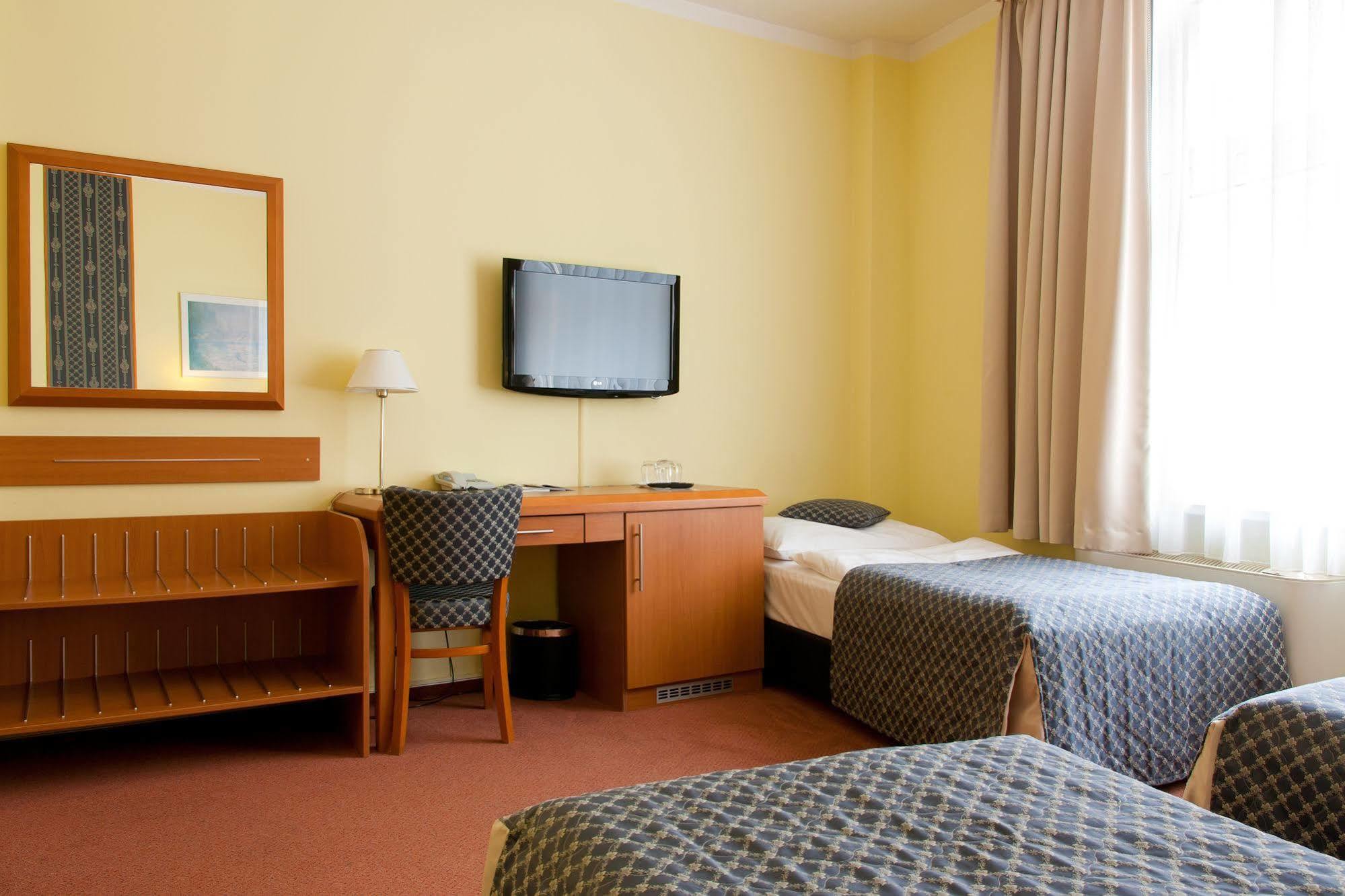 Astoria Hotel